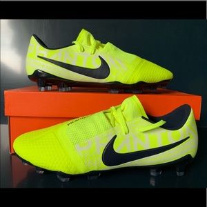 Nike Phantom Venom FG soccer cleats